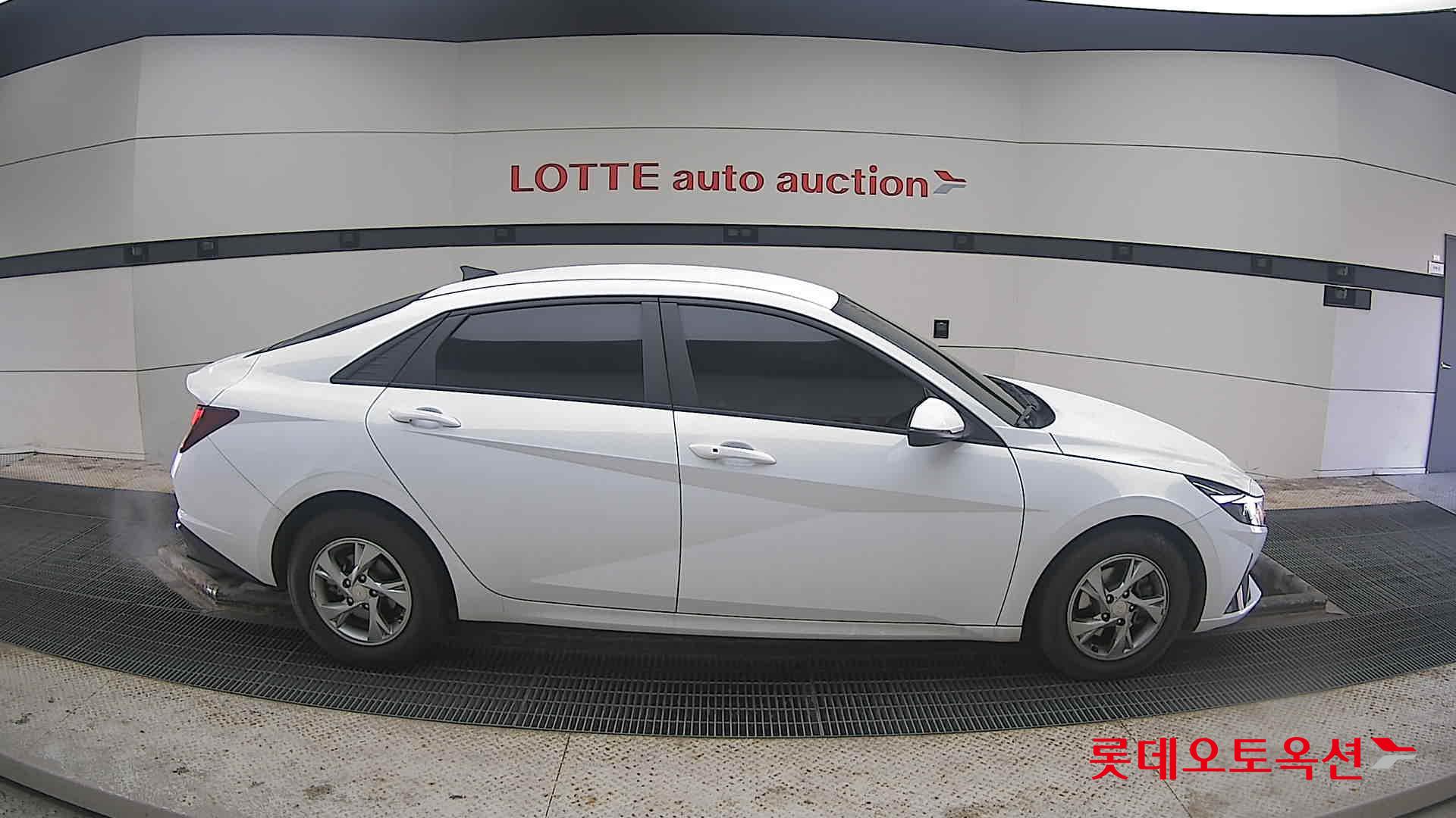 Hyundai Avante 2021 Polar White из Кореи, фото 3