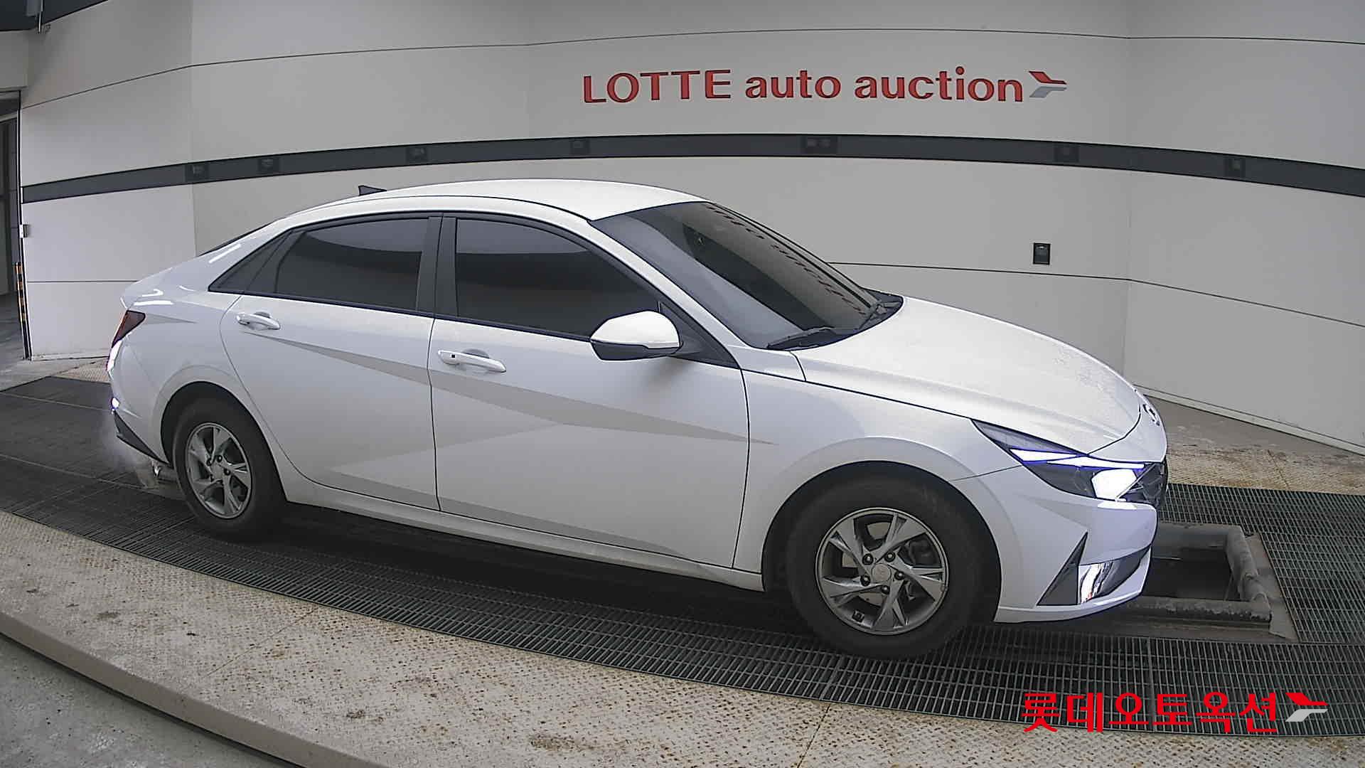 Hyundai Avante id 3803728 из Кореи 17