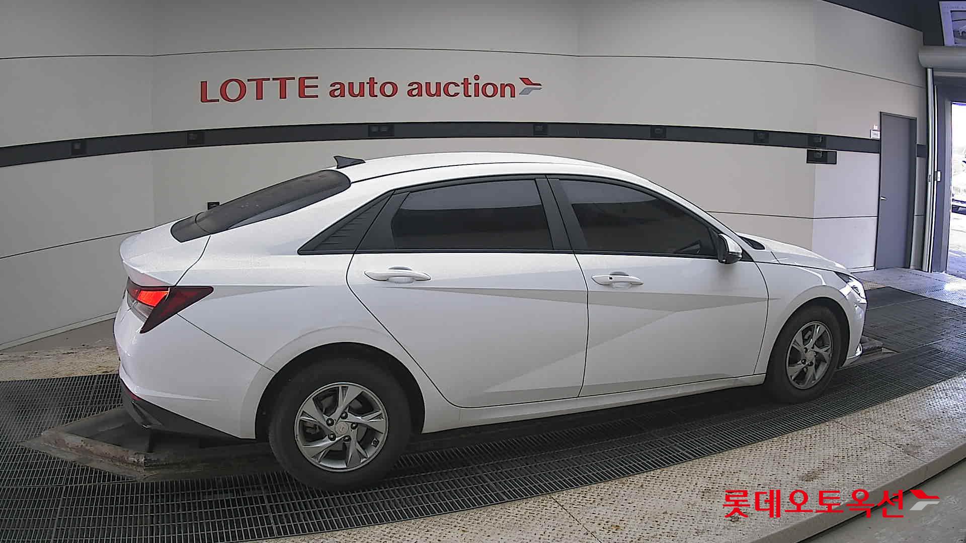 Hyundai Avante id 3803728 из Кореи 18