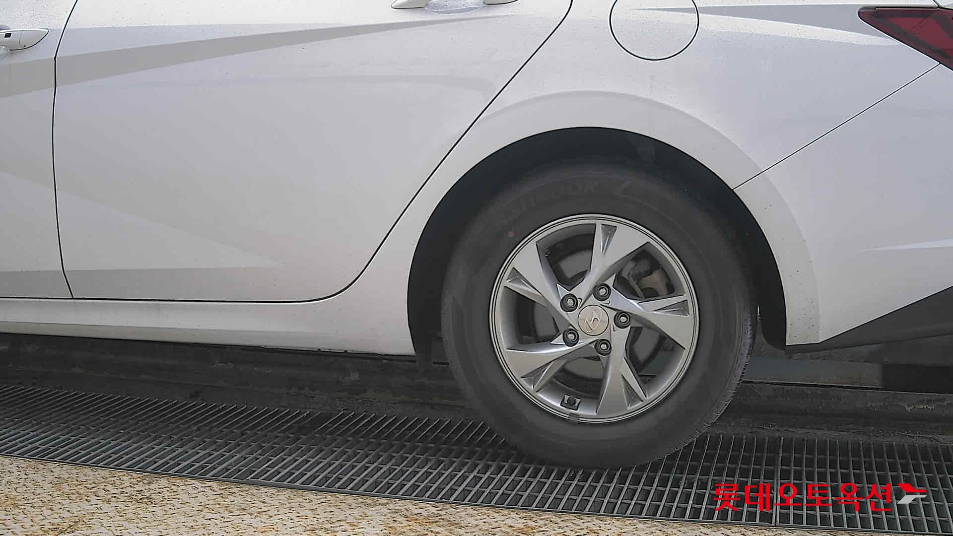 Hyundai Avante id 3803728 из Кореи 22