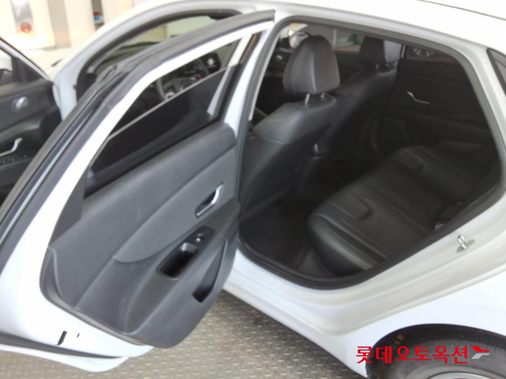 Hyundai Avante id 3803728 из Кореи 36