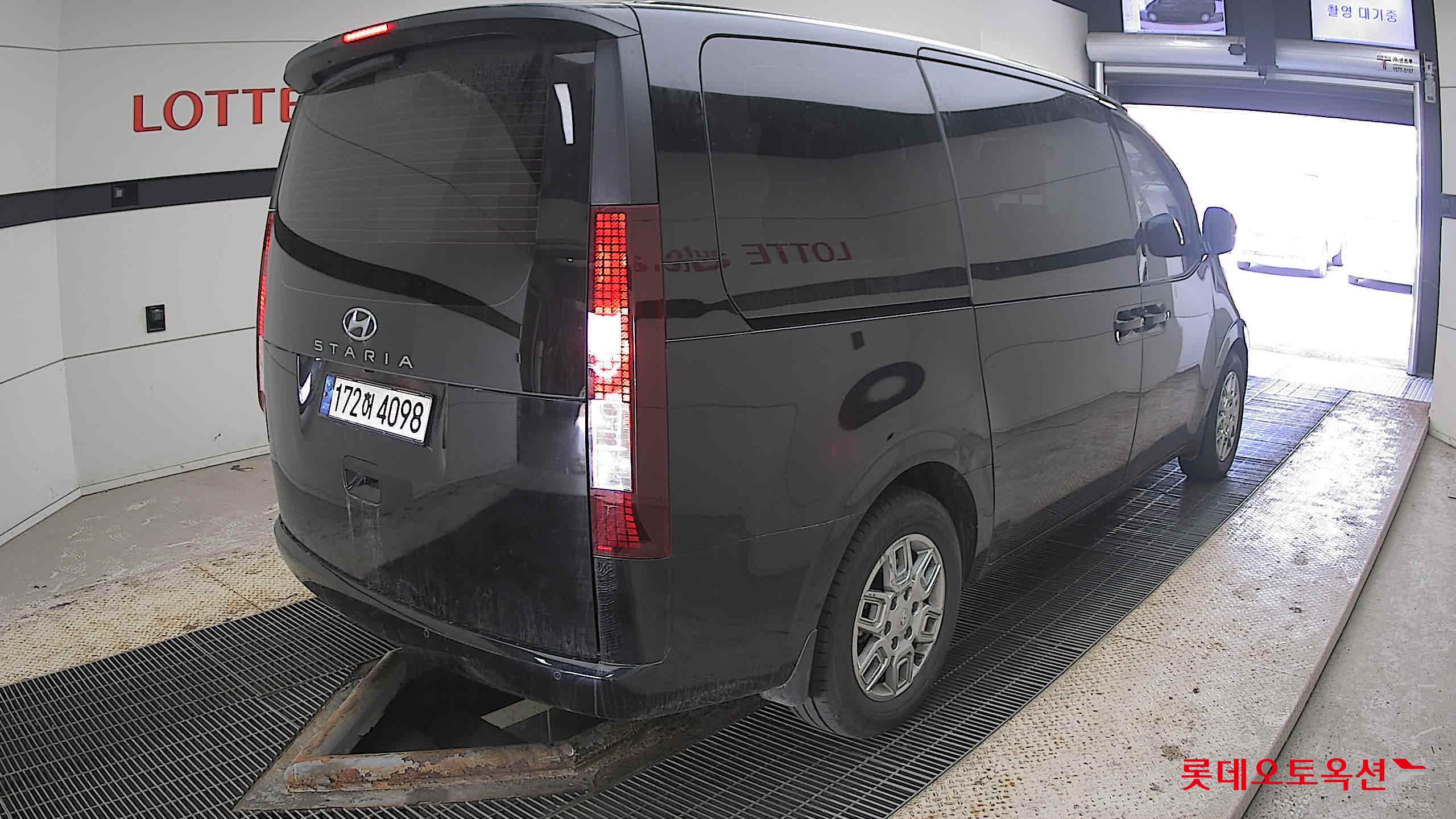 Hyundai Staria 2023 Abyss Black Pearl из Кореи, фото 4