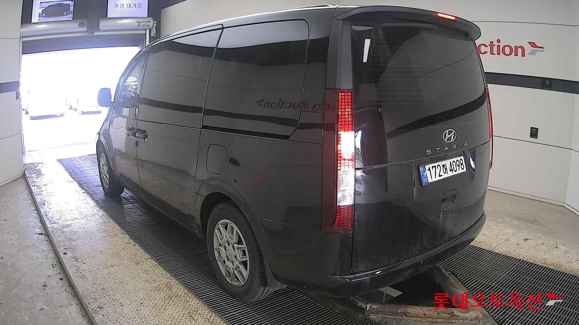 Hyundai Staria 2023 Abyss Black Pearl из Кореи, фото 6