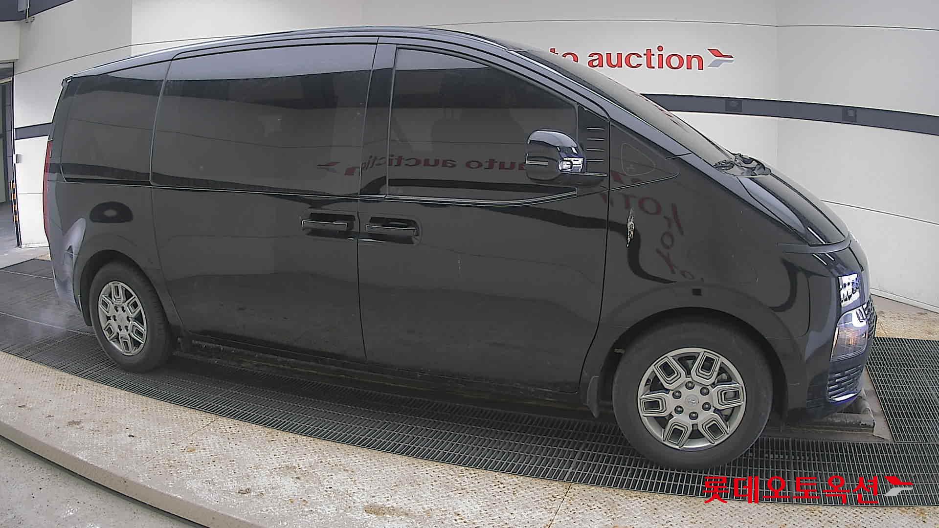 Hyundai Staria id 3803727 из Кореи 17