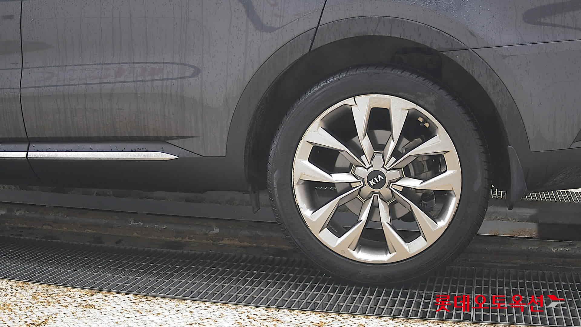 Kia Sorento id 3809960 из Кореи 22