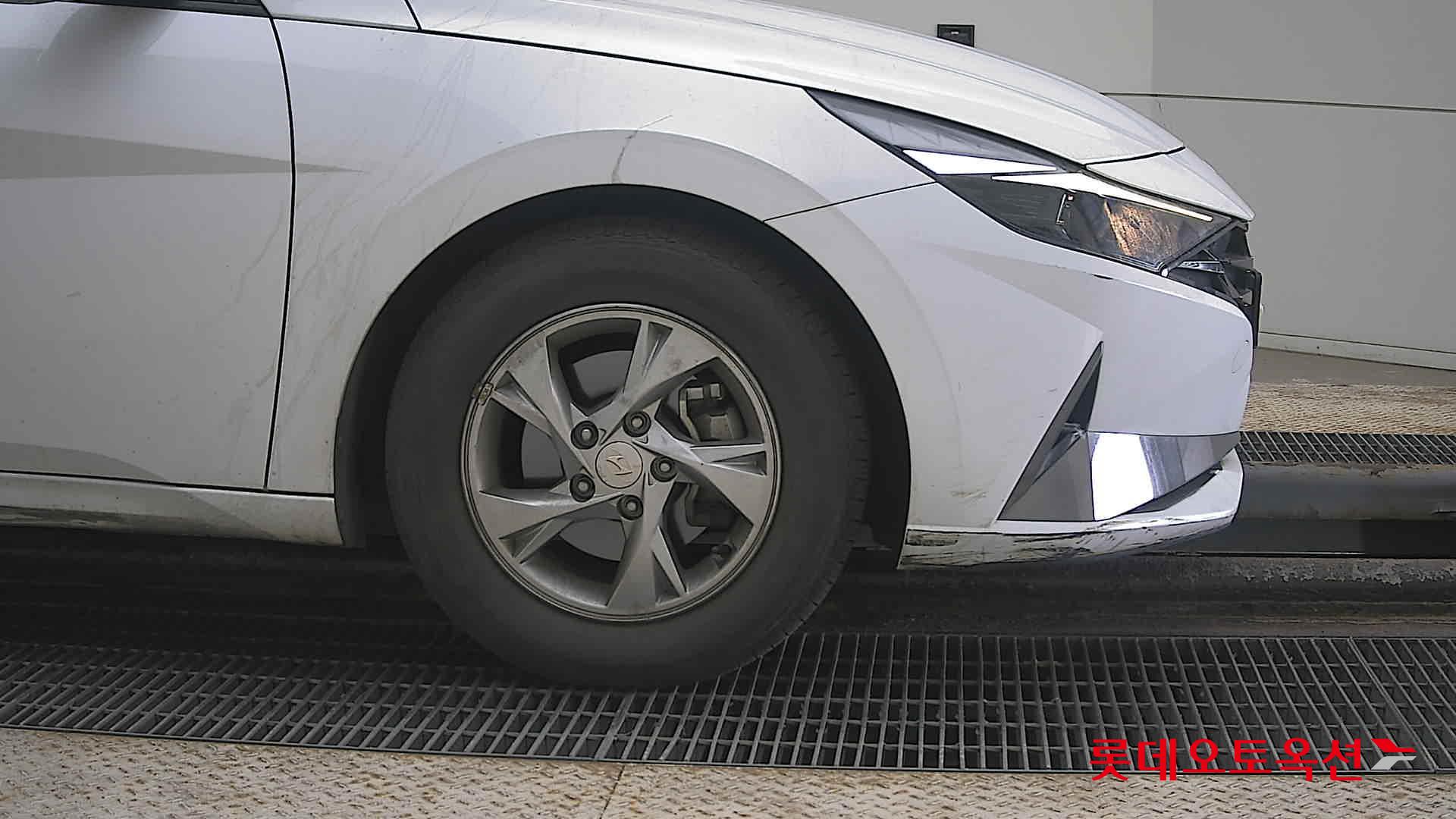 Hyundai Avante id 3803661 из Кореи 23