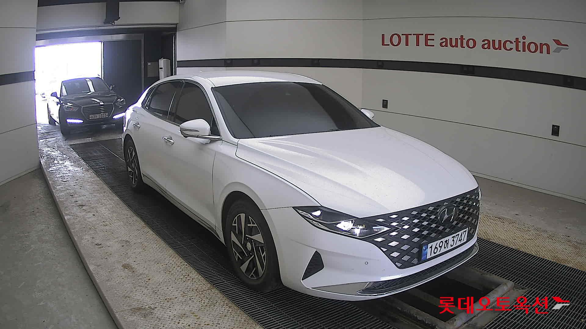 Hyundai Grandeur Hybrid 2022 Creamy White Pearl (optional) из Кореи, фото 2