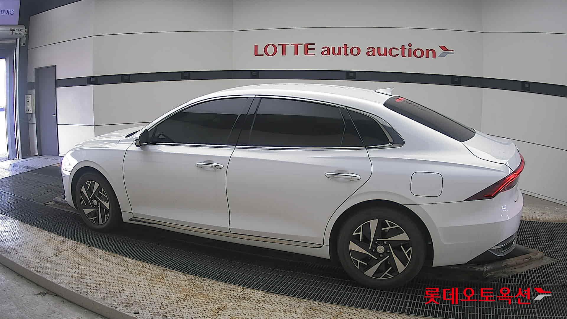 Hyundai Grandeur Hybrid id 3803703 из Кореи 11