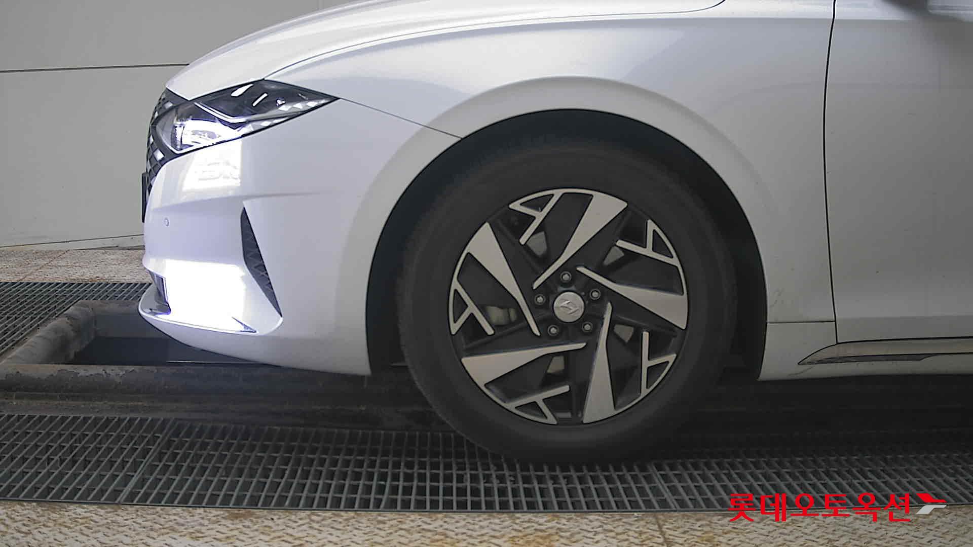 Hyundai Grandeur Hybrid id 3803703 из Кореи 21