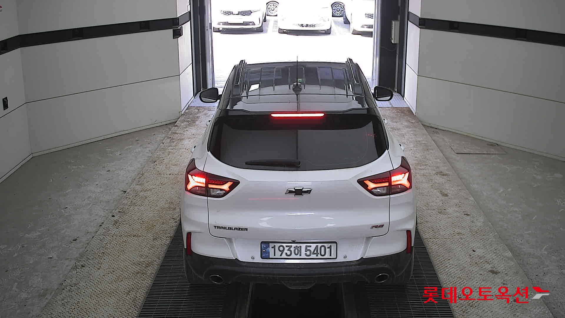 Korea G M TrailBlazer 1.35 Turbo FWD 2023 Snow White Pearl (optional) из Кореи, фото 5