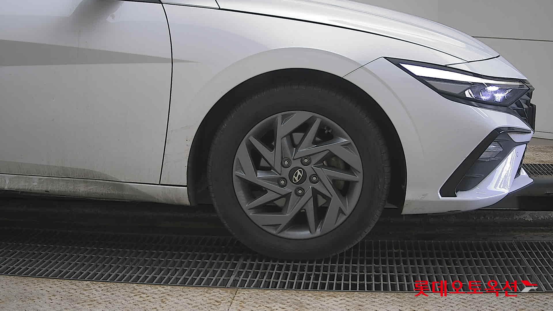 هيونداي إلانترا 2024 - صورة 27