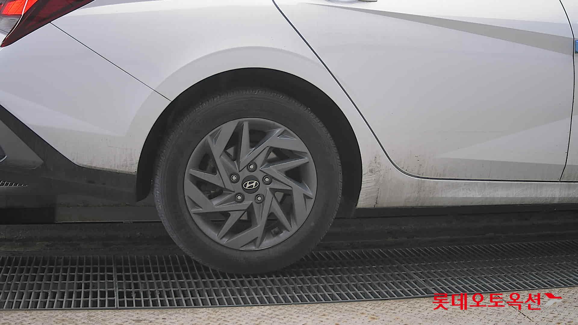 هيونداي إلانترا 2024 - صورة 28