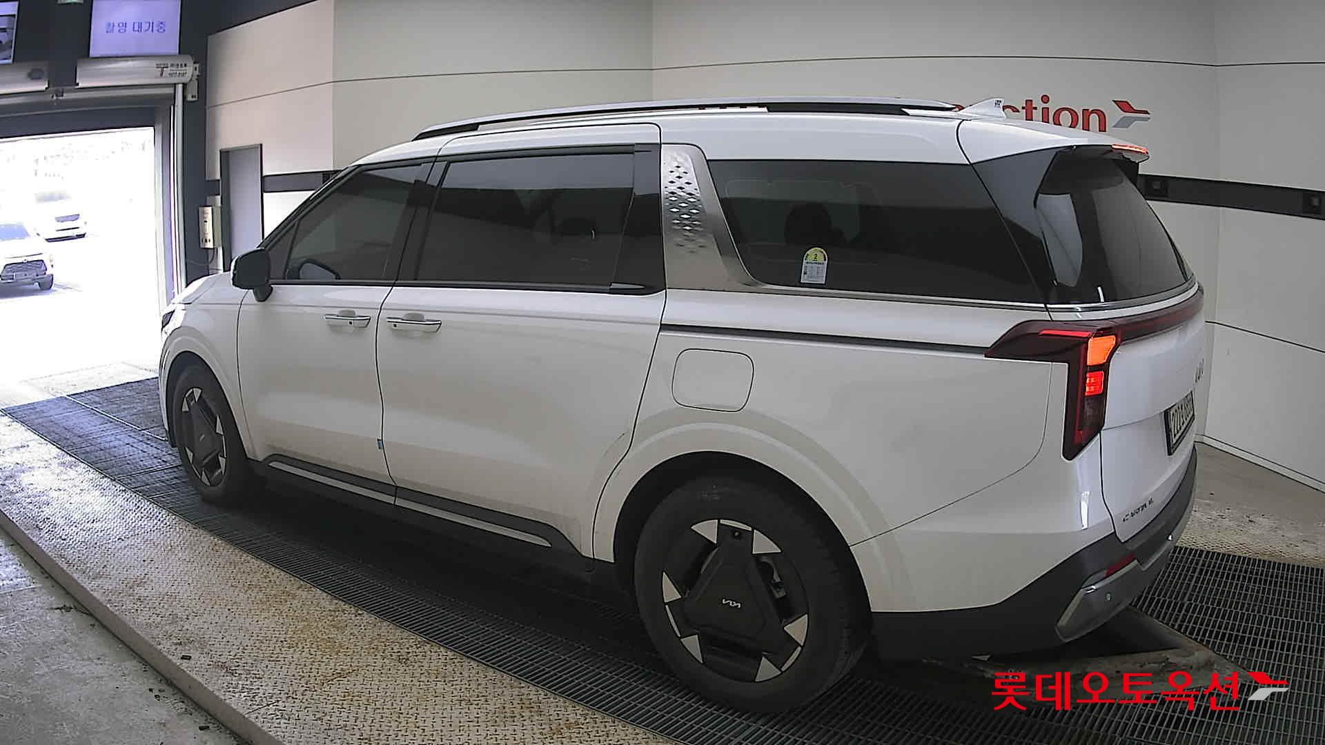 Kia Carnival Hybrid id 3803823 из Кореи 10