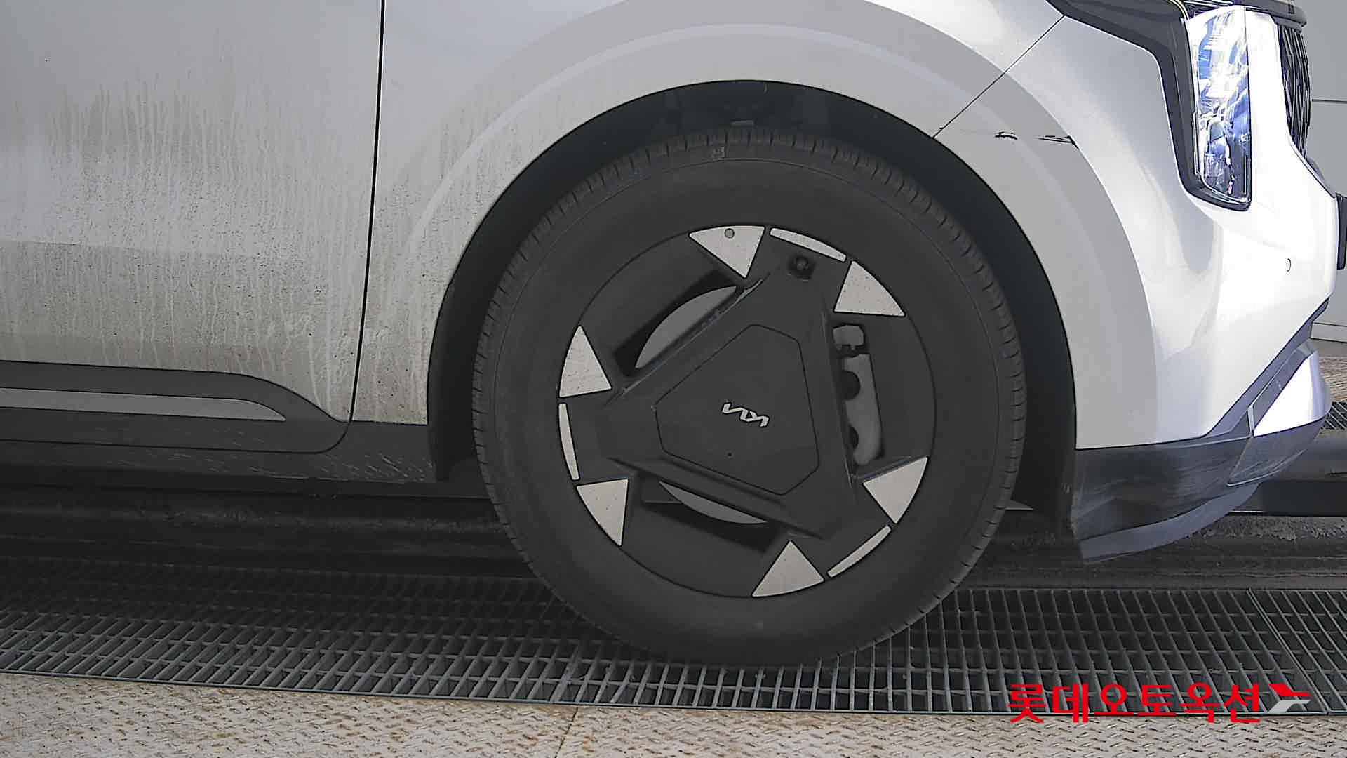 Kia Carnival Hybrid id 3803823 из Кореи 23