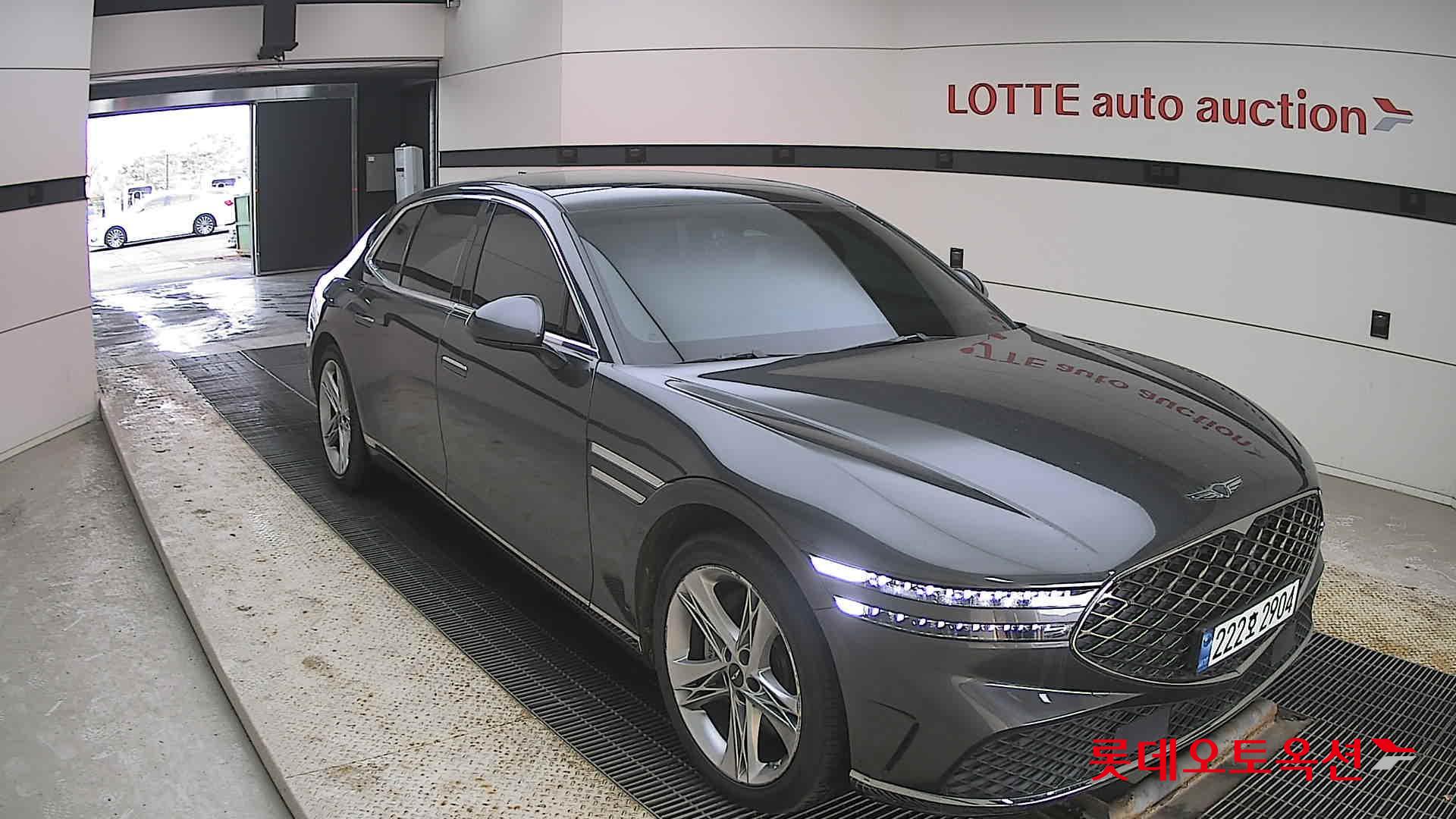 جينيسيس G90 2023 - صورة 6