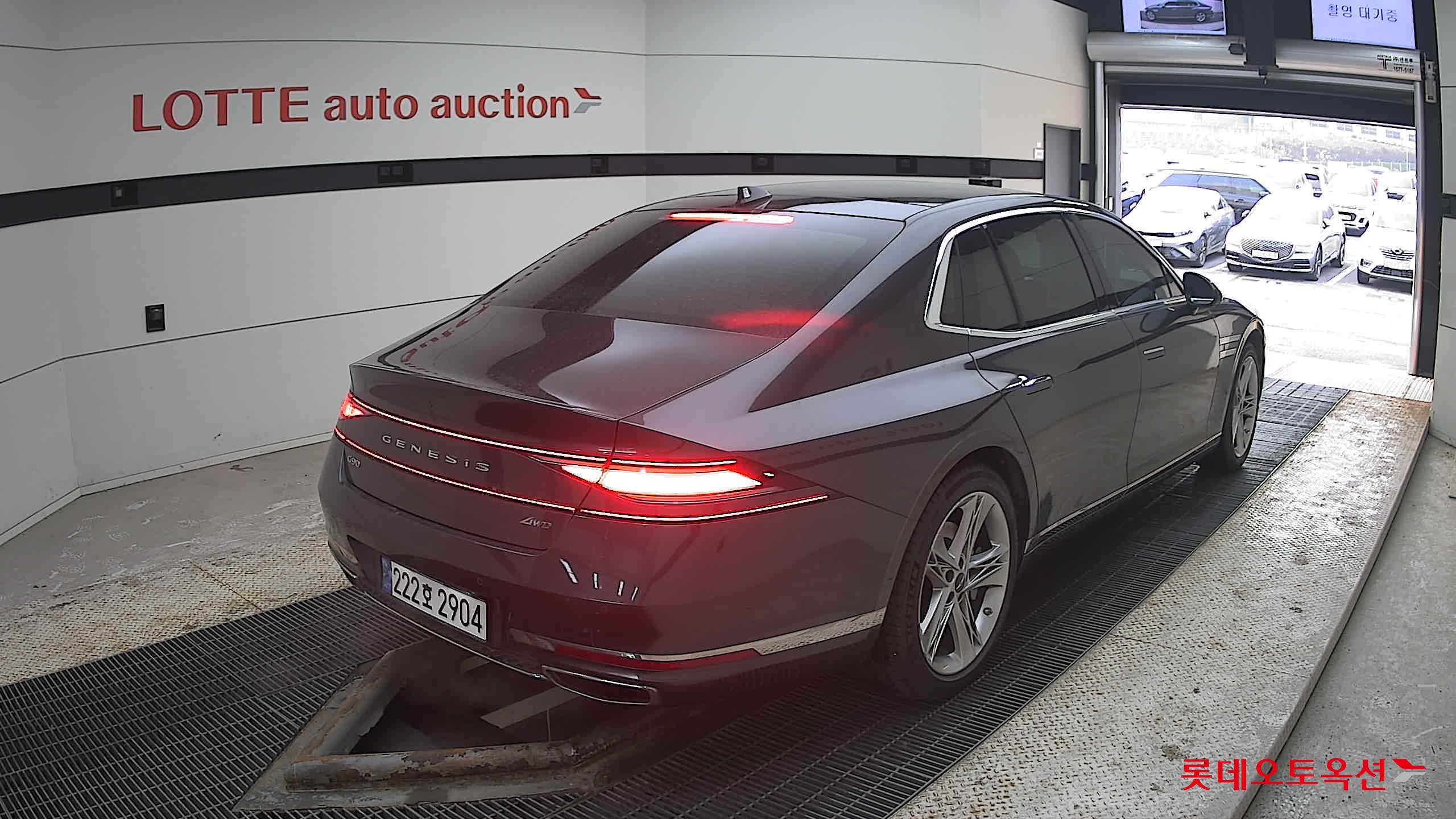 جينيسيس G90 2023 - صورة 5