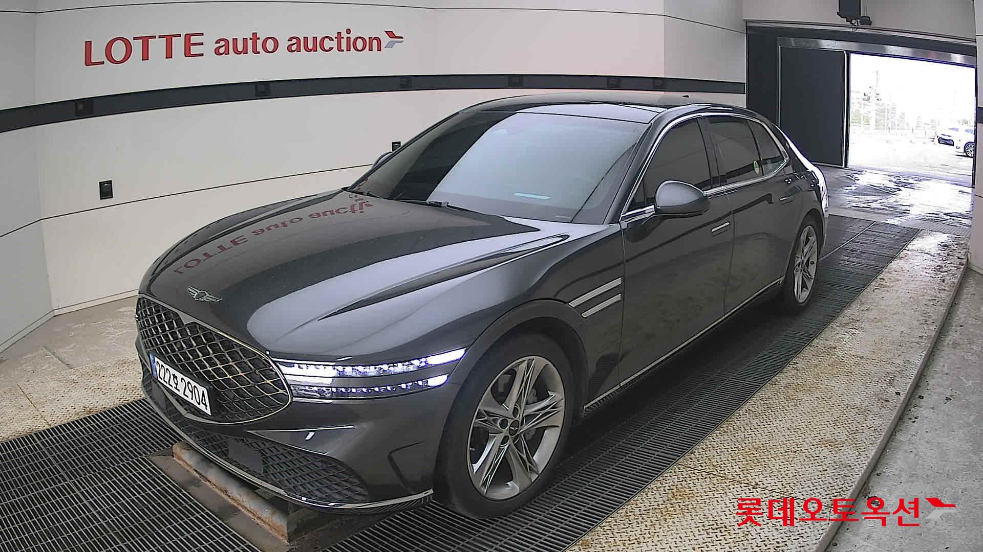 جينيسيس G90 2023 - صورة 3