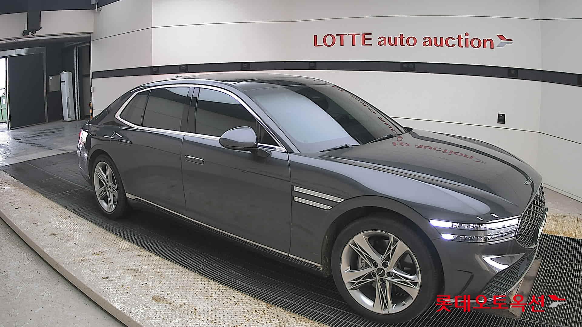 جينيسيس G90 2023 - صورة 23