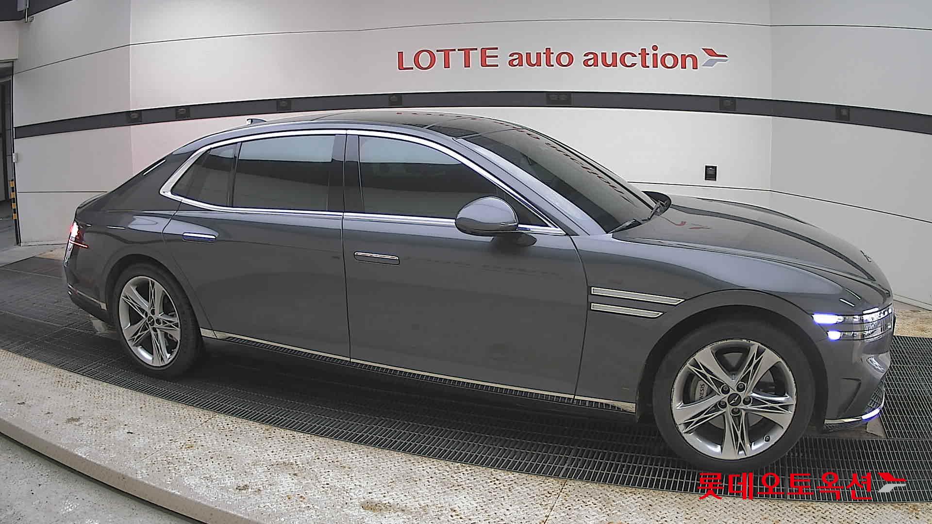 جينيسيس G90 2023 - صورة 22