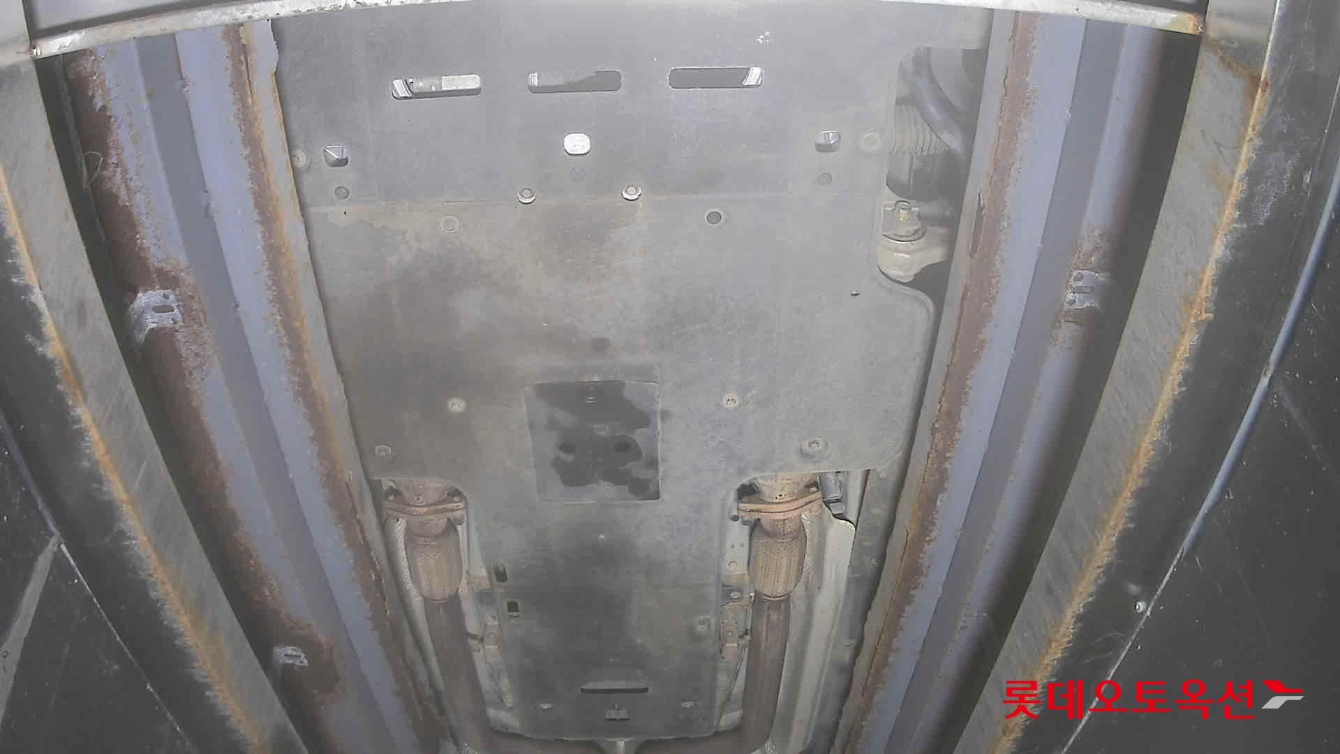 جينيسيس G90 2023 - صورة 8