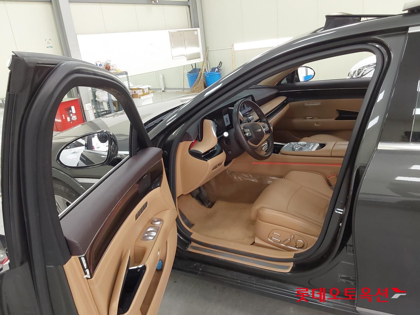 جينيسيس G90 2023 - صورة 37