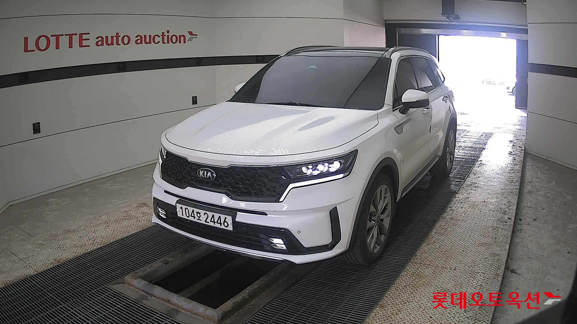 Kia Sorento 2021 Snow White Pearl (optional) из Кореи