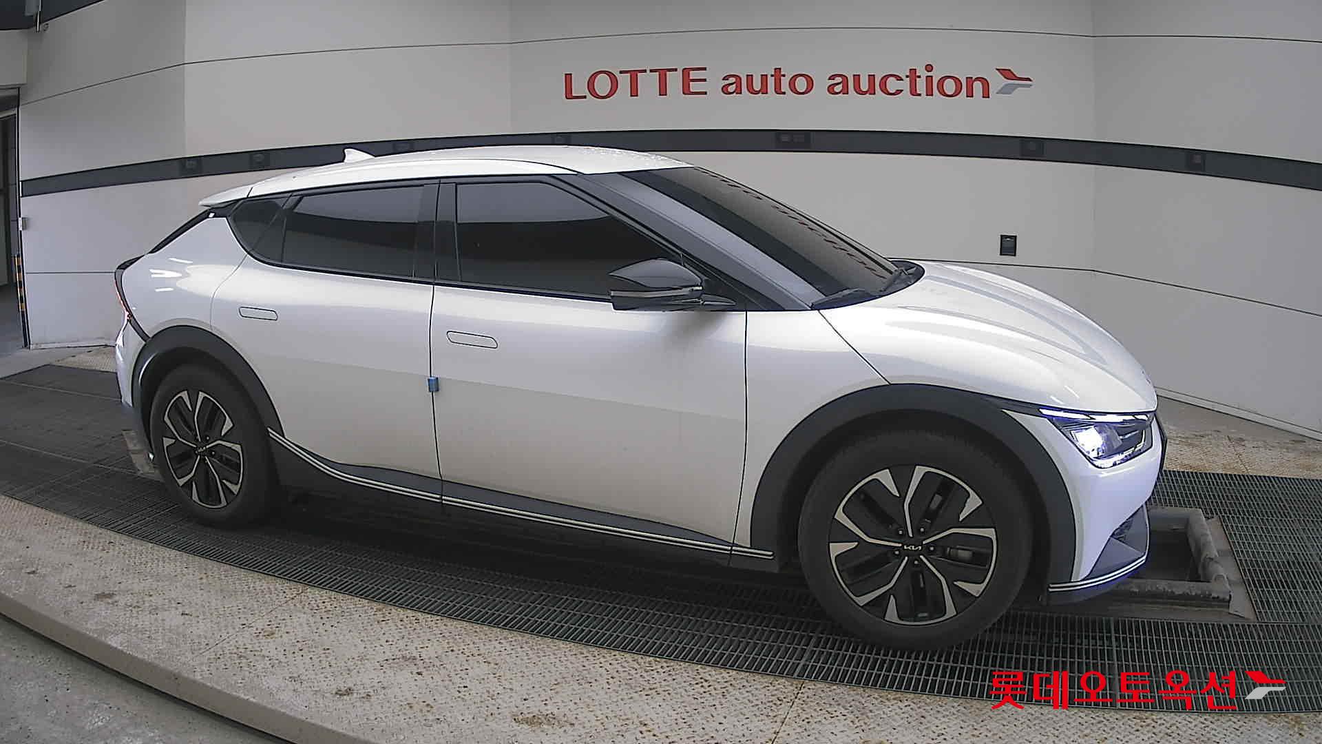 Kia EV6 id 3816370 из Кореи 17