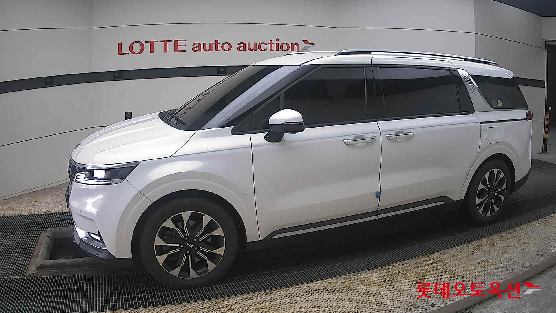 Kia Carnival id 3809989 из Кореи 12