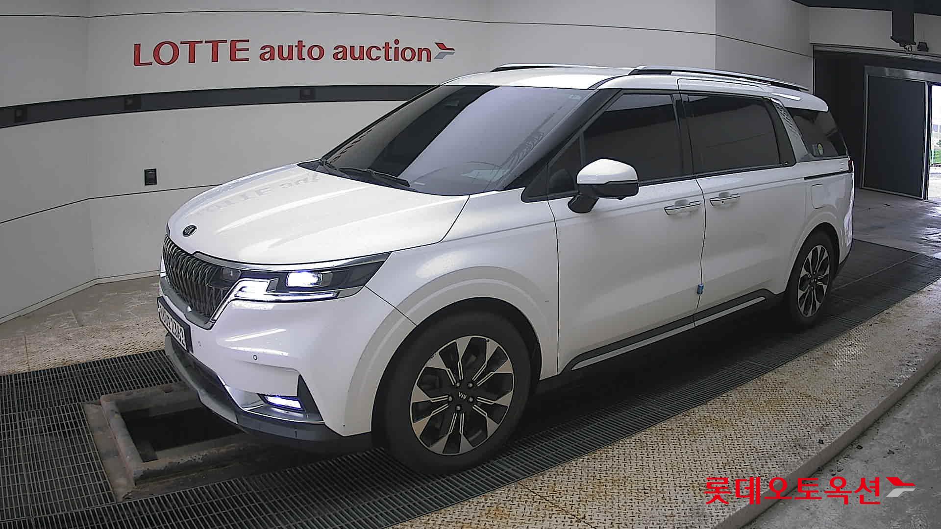 Kia Carnival id 3809989 из Кореи 13