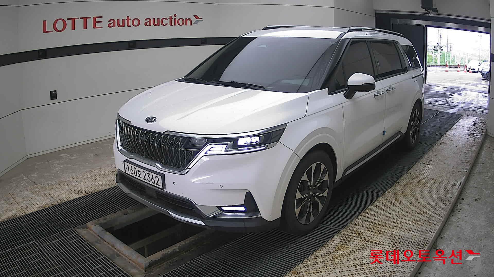 Kia Carnival id 3809989 из Кореи 14