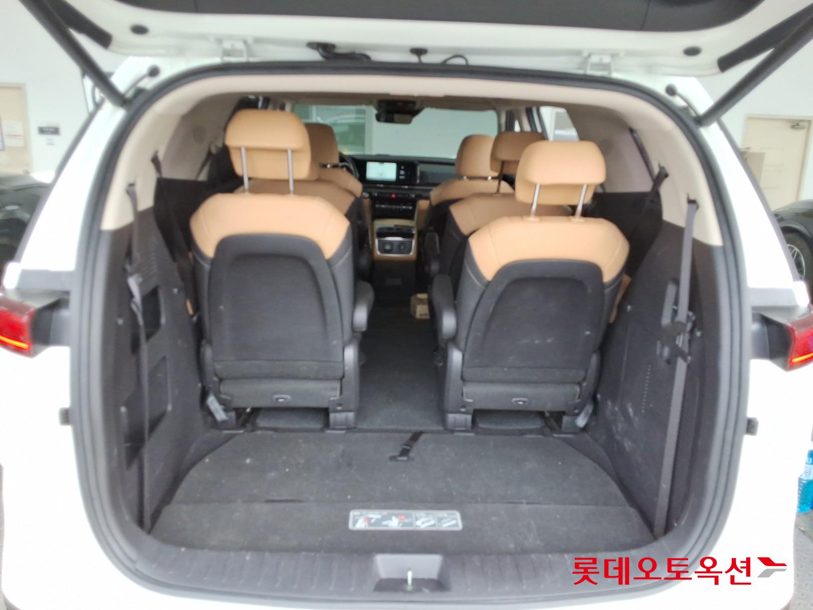 Kia Carnival id 3809989 из Кореи 38