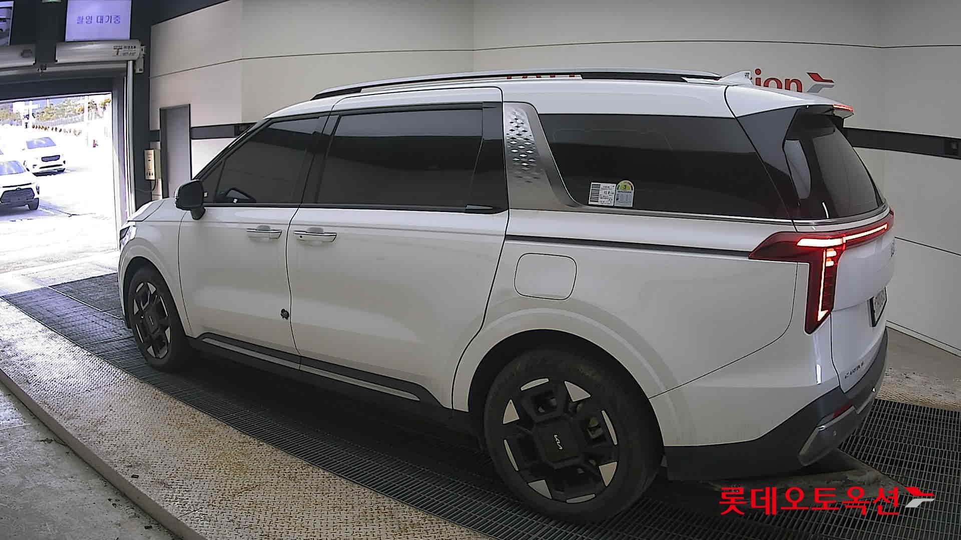 Kia Carnival Hybrid id 3816405 из Кореи 10