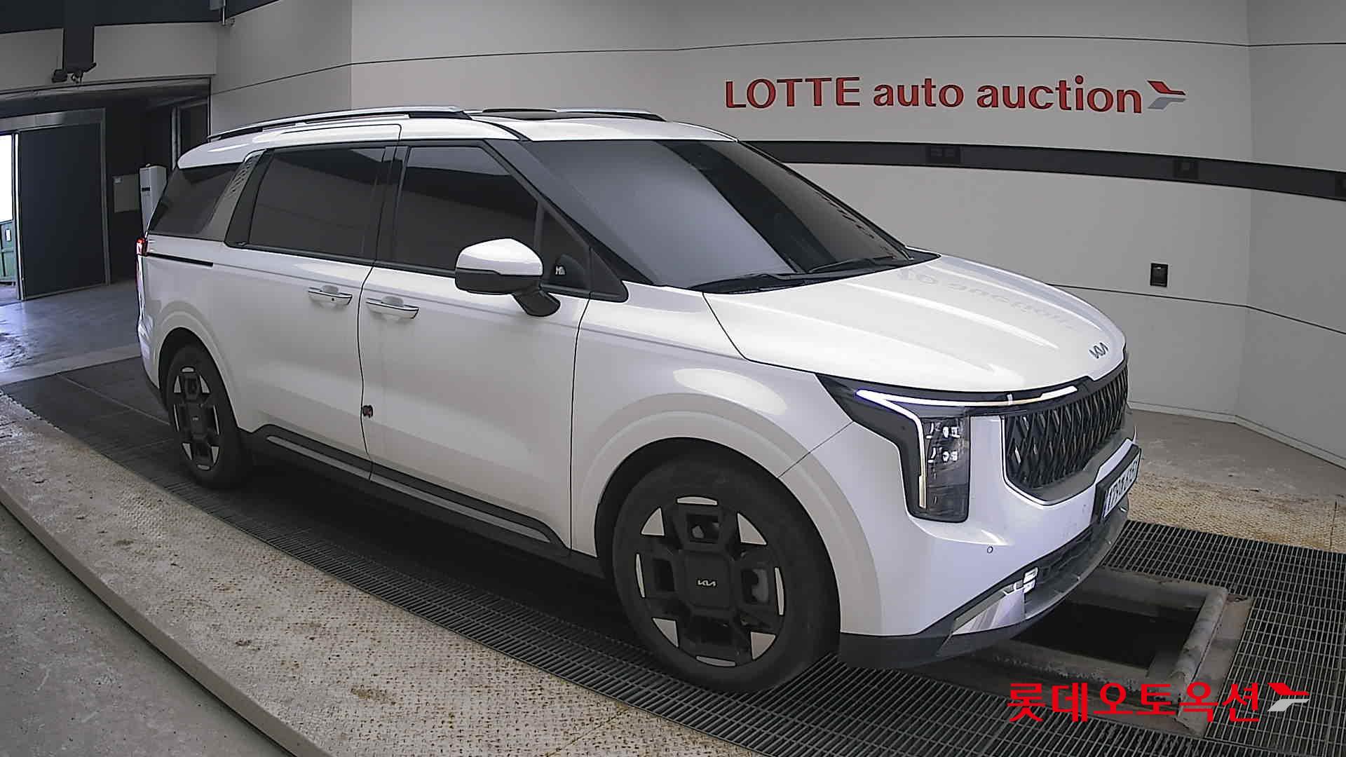 Kia Carnival Hybrid id 3816405 из Кореи 16