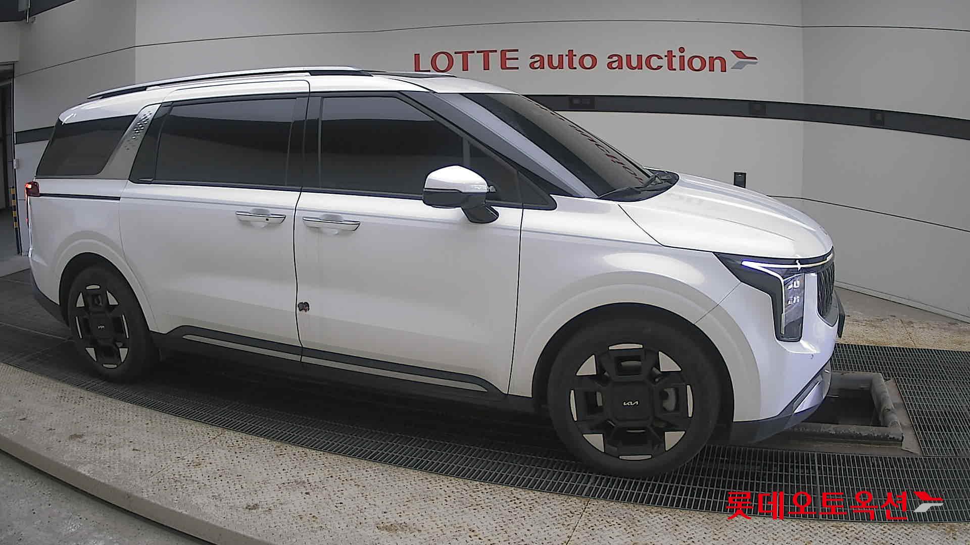 Kia Carnival Hybrid id 3816405 из Кореи 17