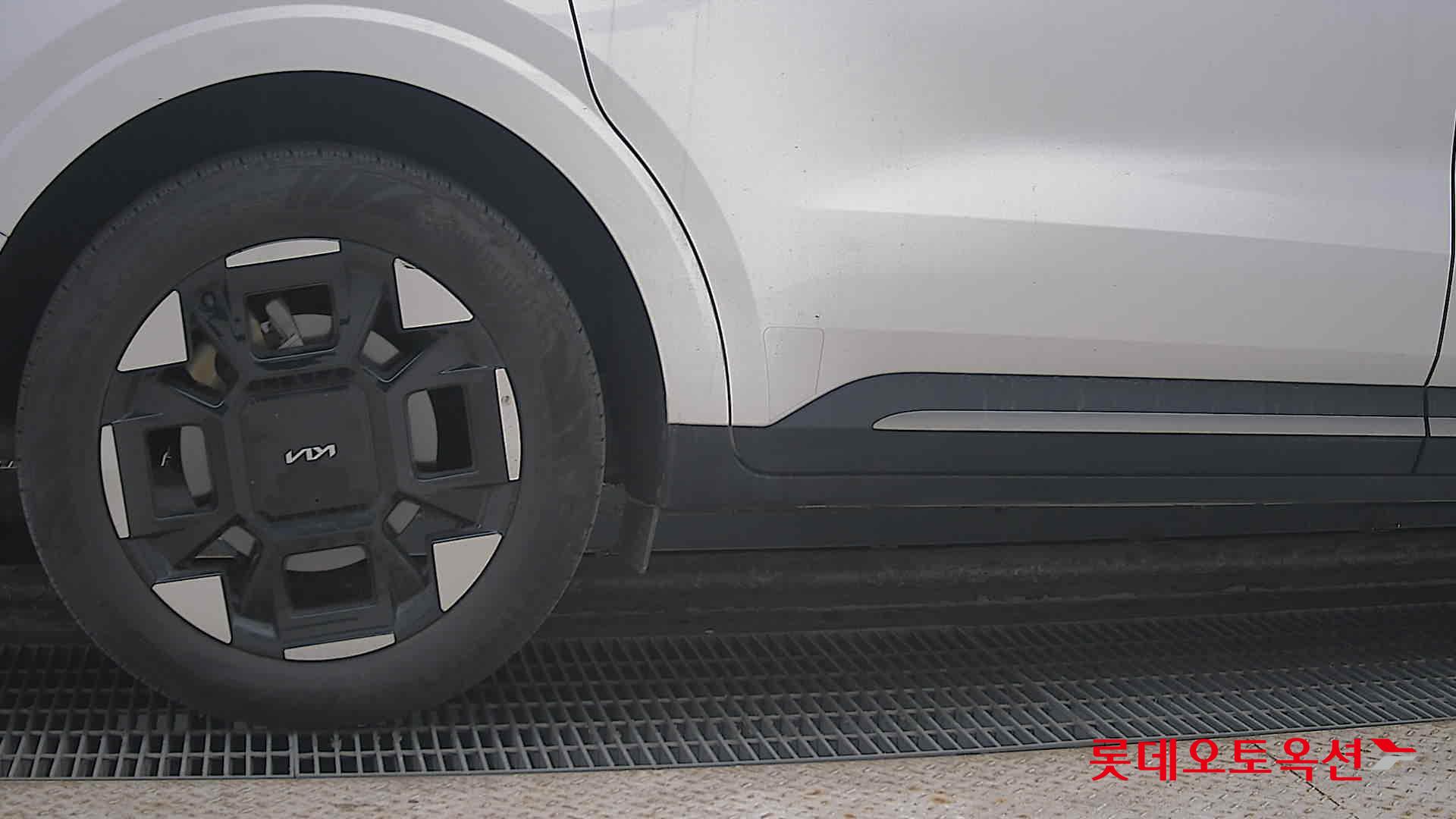 Kia Carnival Hybrid id 3816405 из Кореи 24