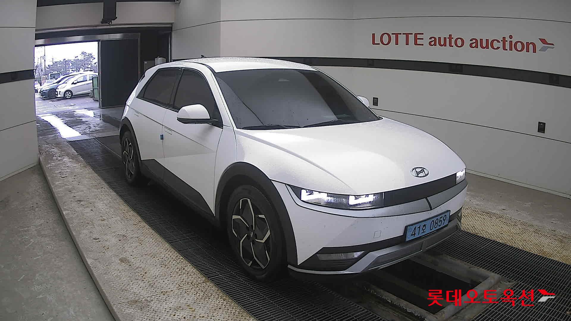 Hyundai IONIQ 5 2022 Atlas White из Кореи, фото 2