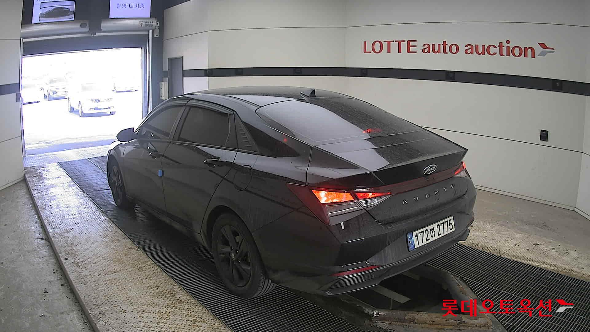 Hyundai Avante Hybrid 2023 Phantom Black Pearl из Кореи, фото 6