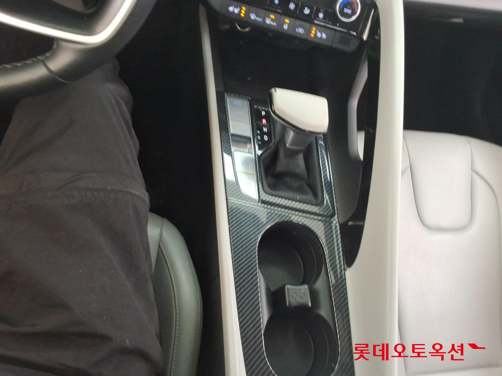 Hyundai Avante Hybrid id 3803646 из Кореи 31