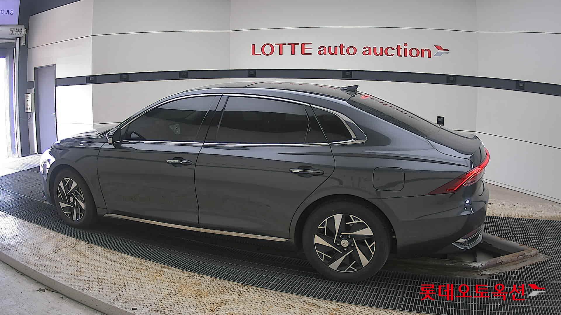 Hyundai Grandeur Hybrid id 3803658 из Кореи 11