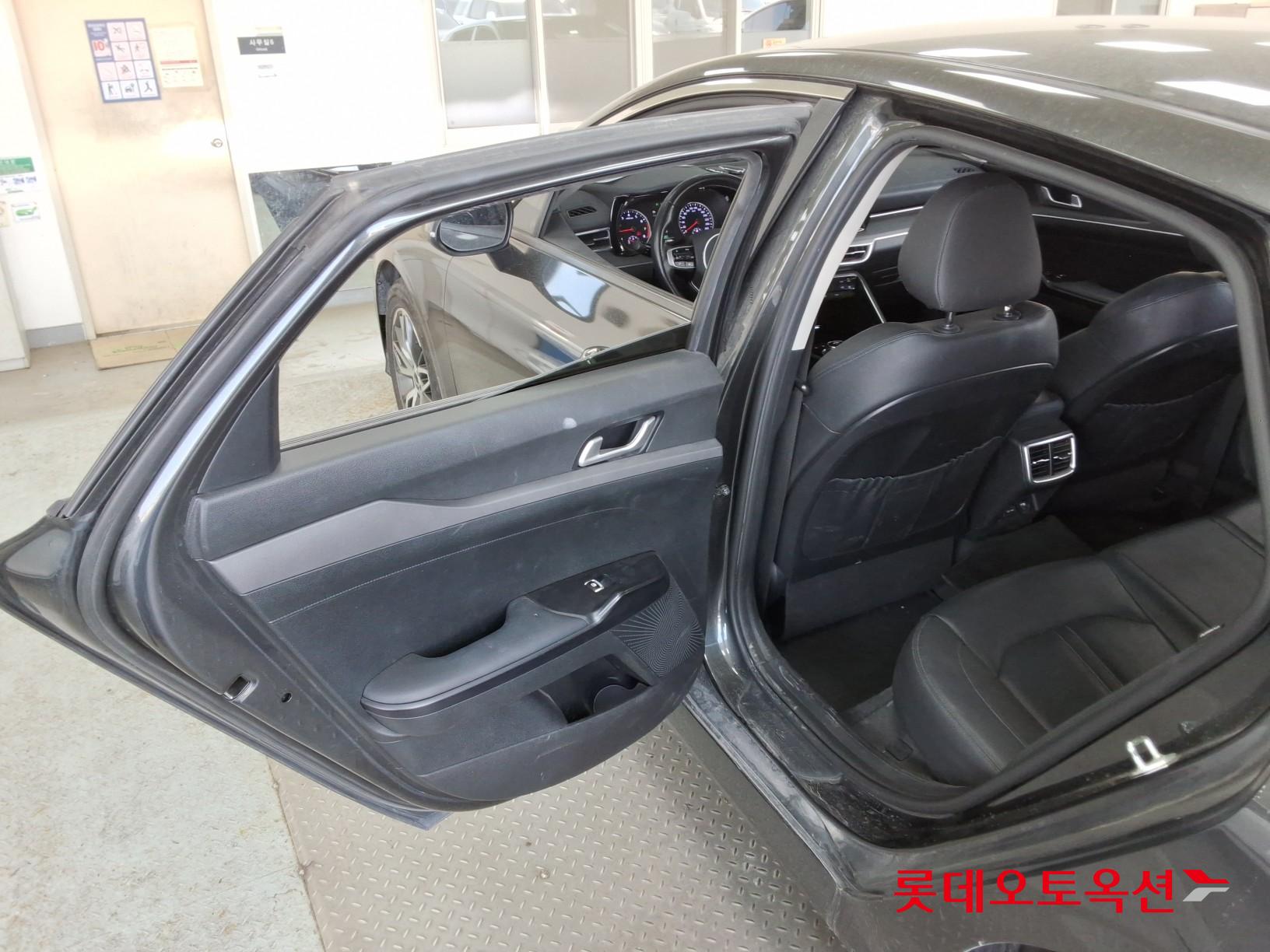 Kia K5 id 3803756 из Кореи 36