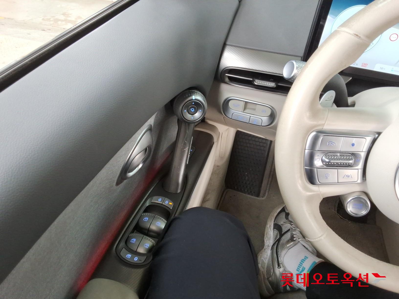 جينسس جي في 60