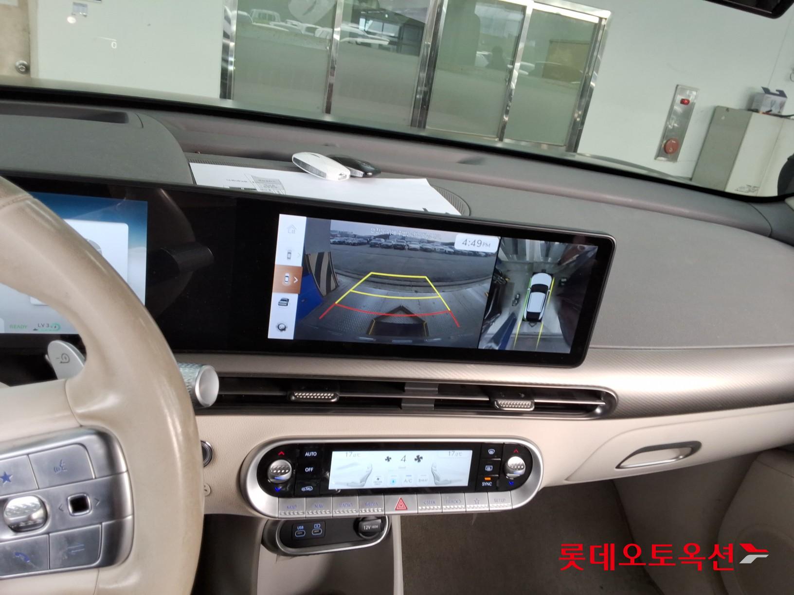 جينسس جي في 60