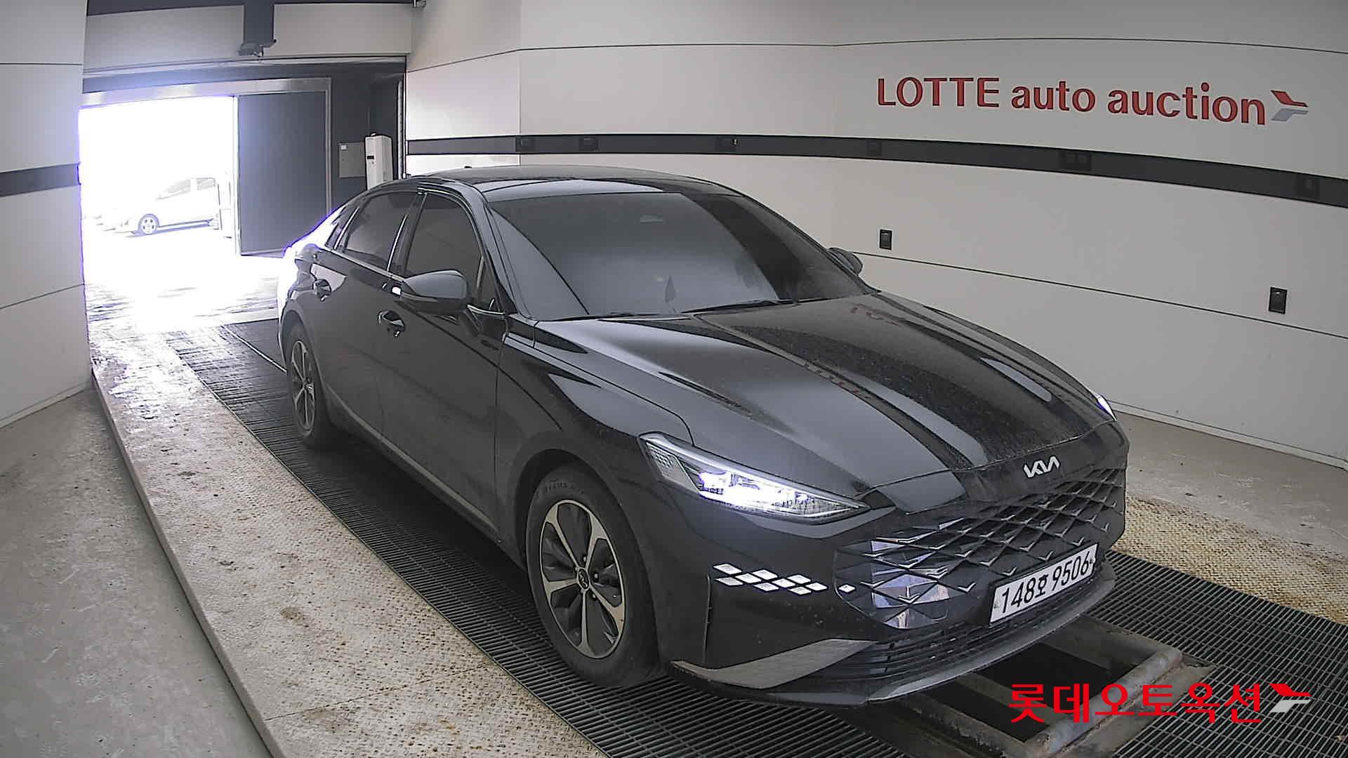 Kia K8 Hybrid 2022 Aurora Black Pearl из Кореи, фото 2