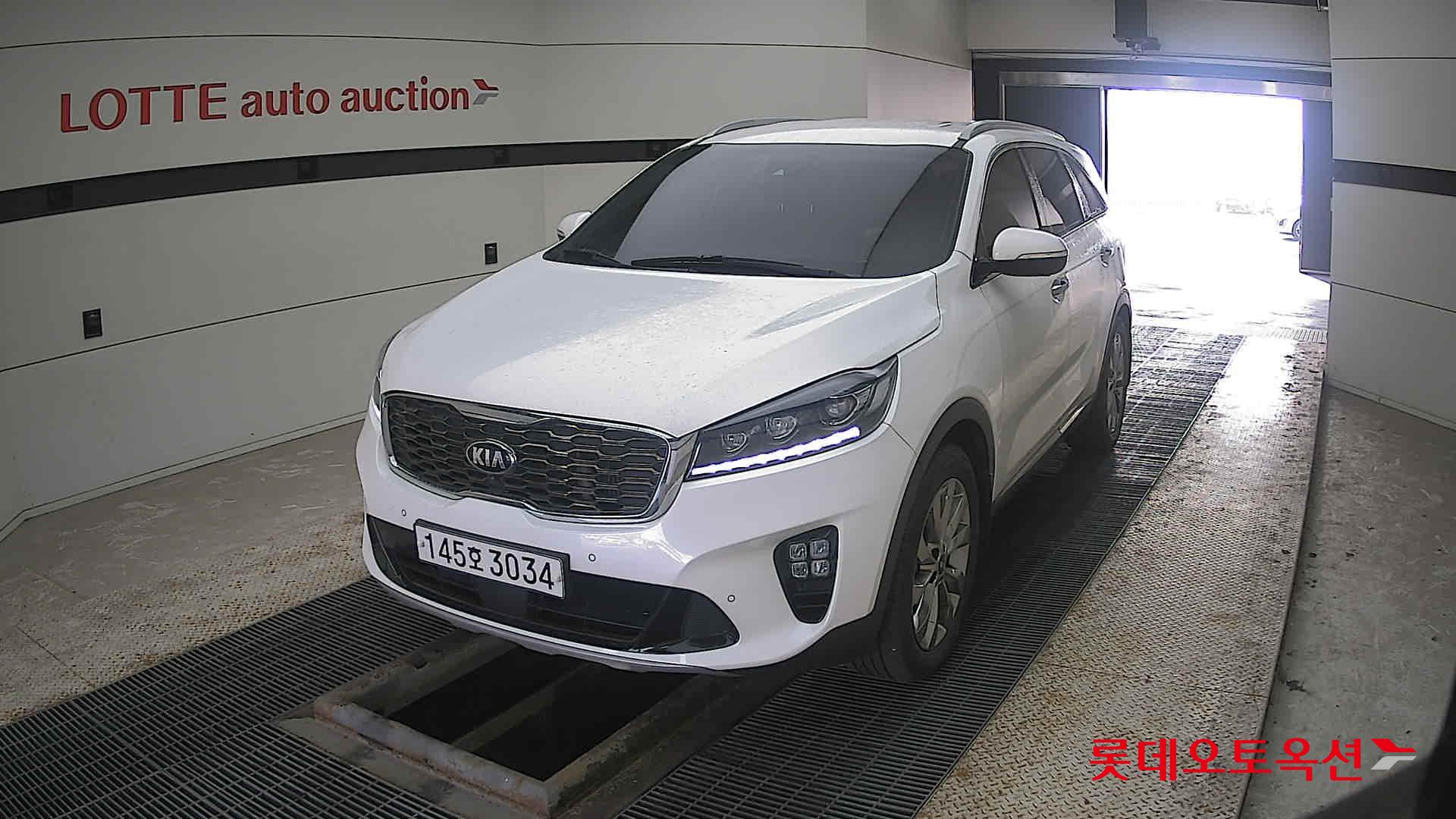 Kia Sorento 2020 Snow White Pearl (optional) из Кореи