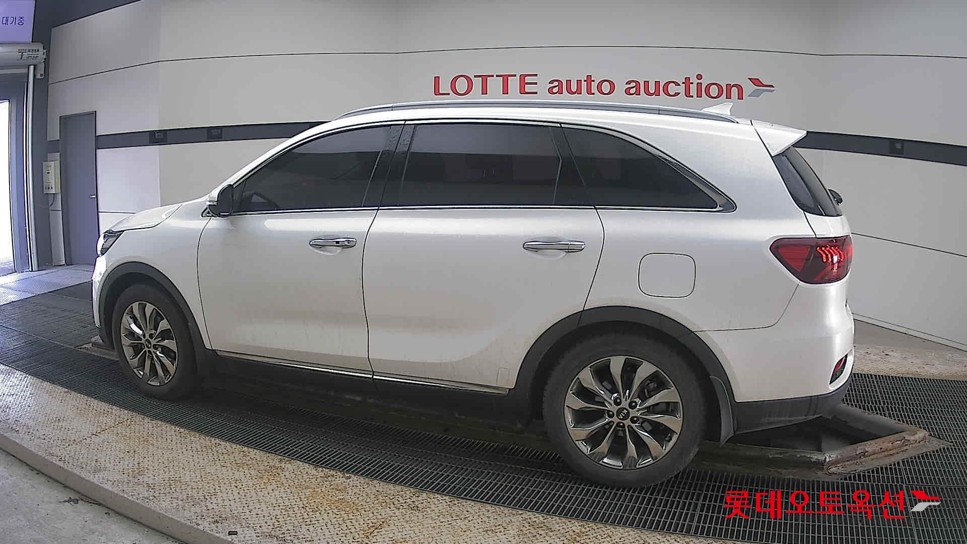 Kia Sorento id 3803827 из Кореи 11