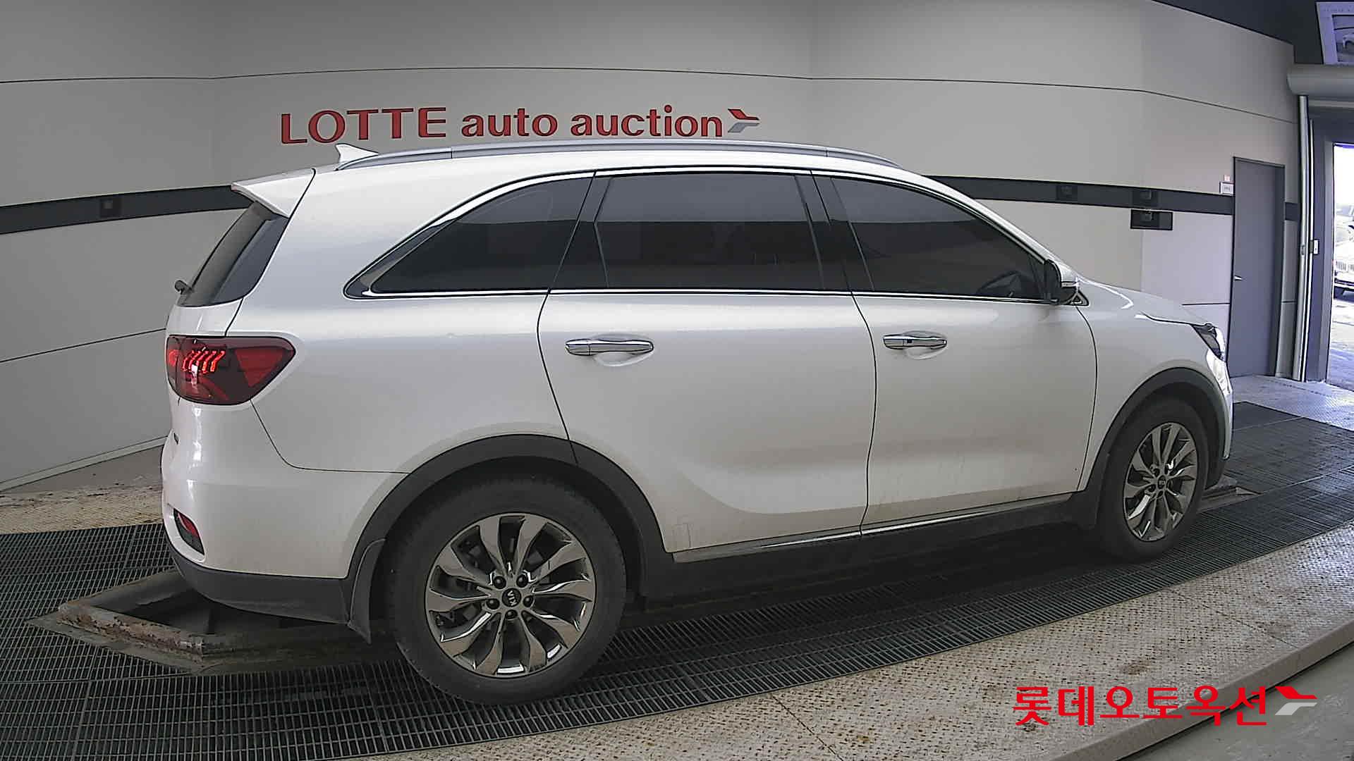 Kia Sorento id 3803827 из Кореи 18