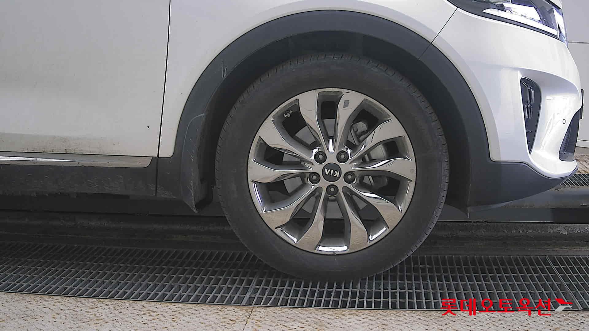 Kia Sorento id 3803827 из Кореи 23