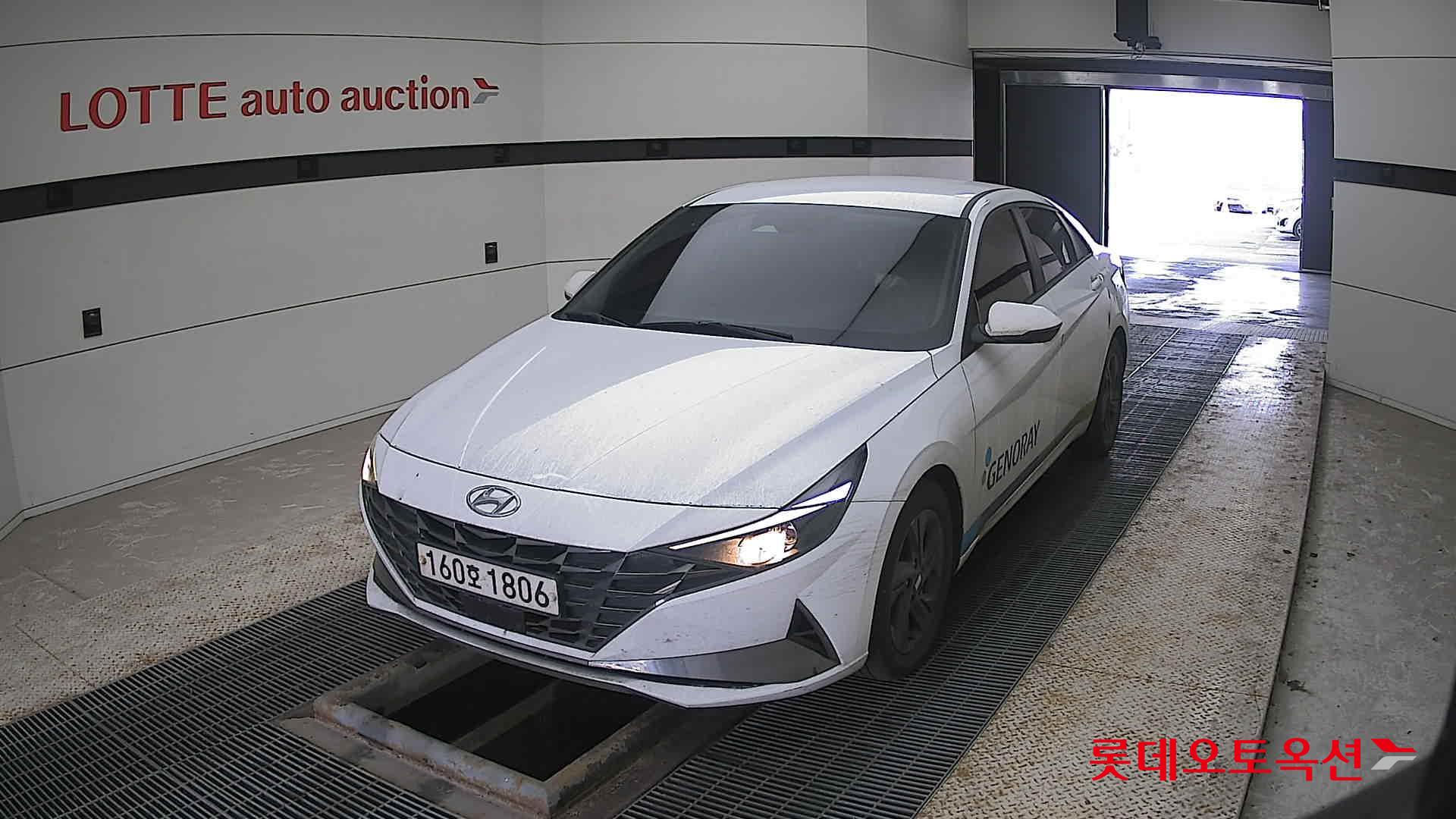 Hyundai Avante Hybrid 2021 Polar White из Кореи