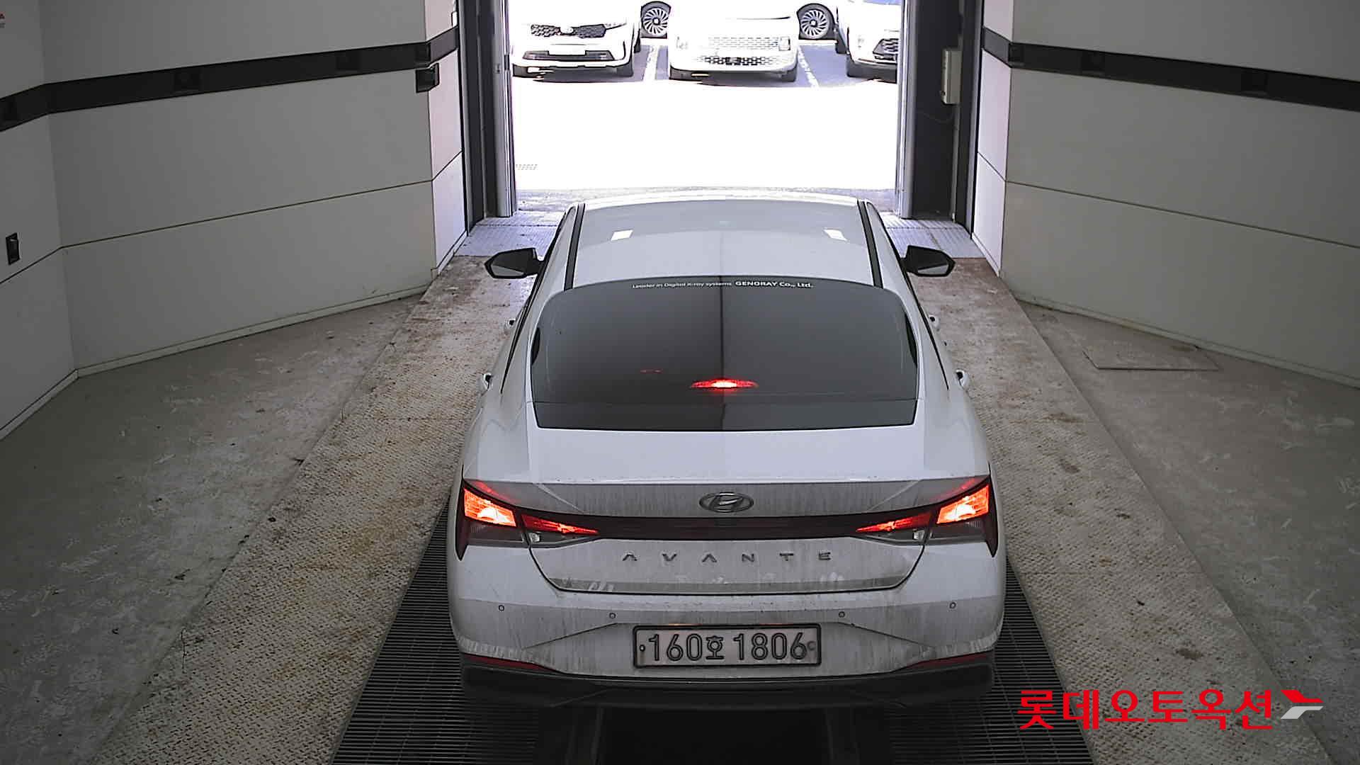 Hyundai Avante Hybrid 2021 Polar White из Кореи, фото 5