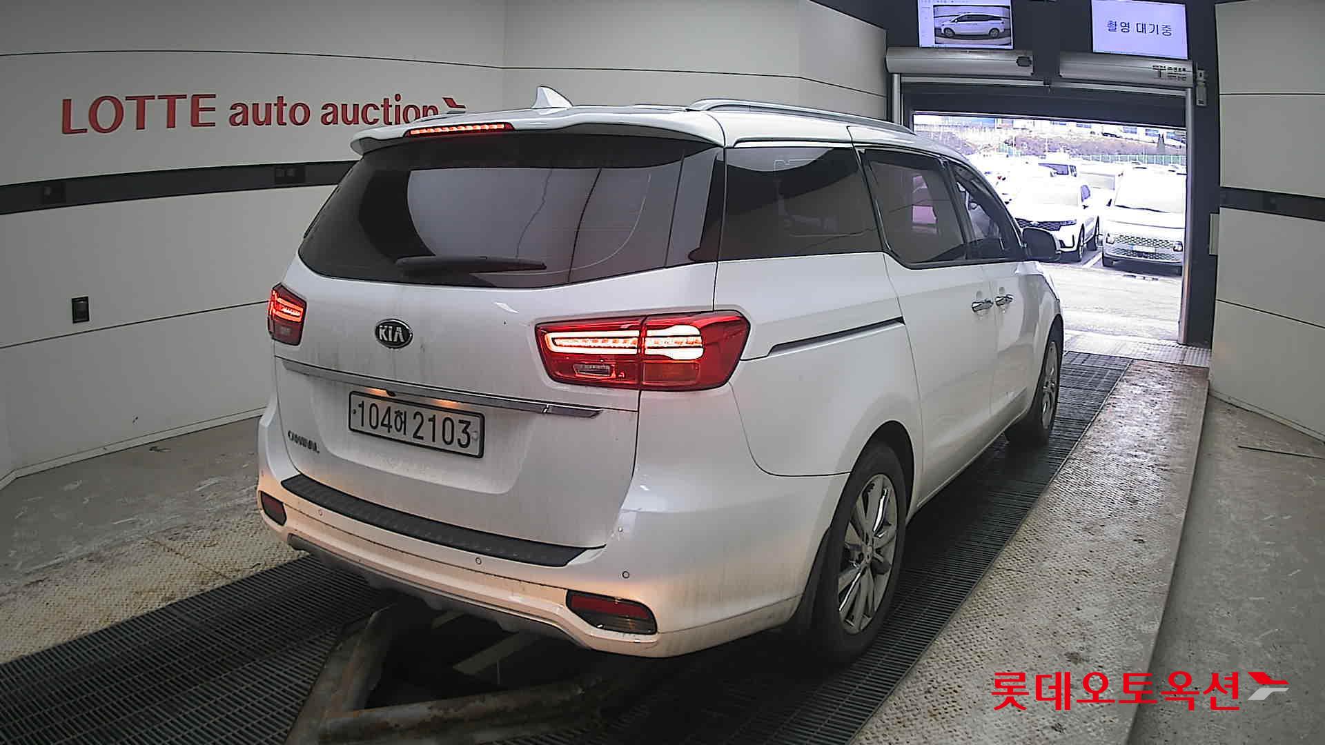 Kia Carnival id 3809923 из Кореи 20